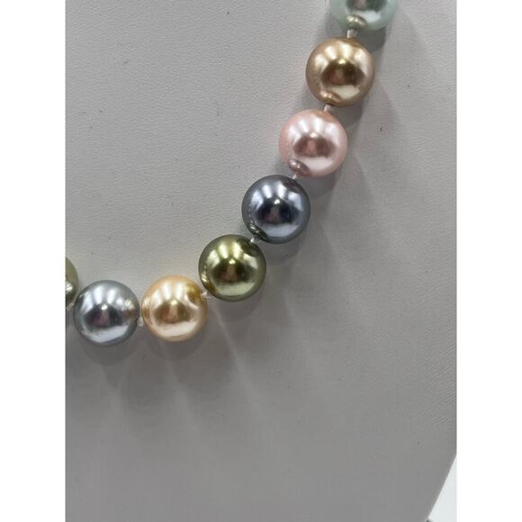 KJL Kenneth Jay Lane Inaugural 'First Lady' 2009 Simulated Pearl 18" Necklace - Picture 4 of 13